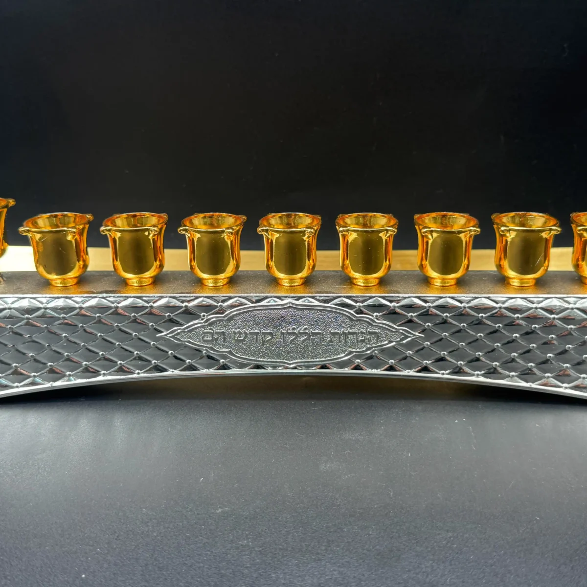 חנוכיה משולבת זהב וכסף