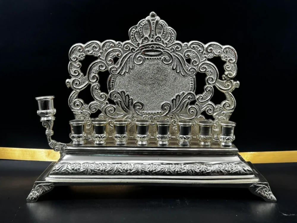 חנוכיה מכסף אמיתי