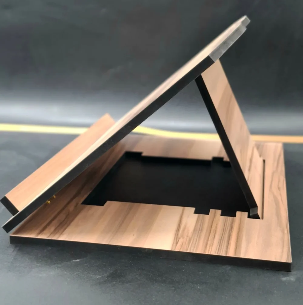 Alternative view of סטנדר ללימוד בעיצוב עץ נקי ועיטורים