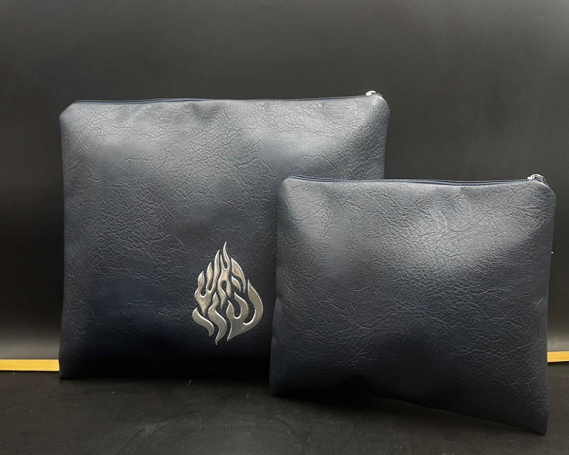 כיסוי טלית ותפילין