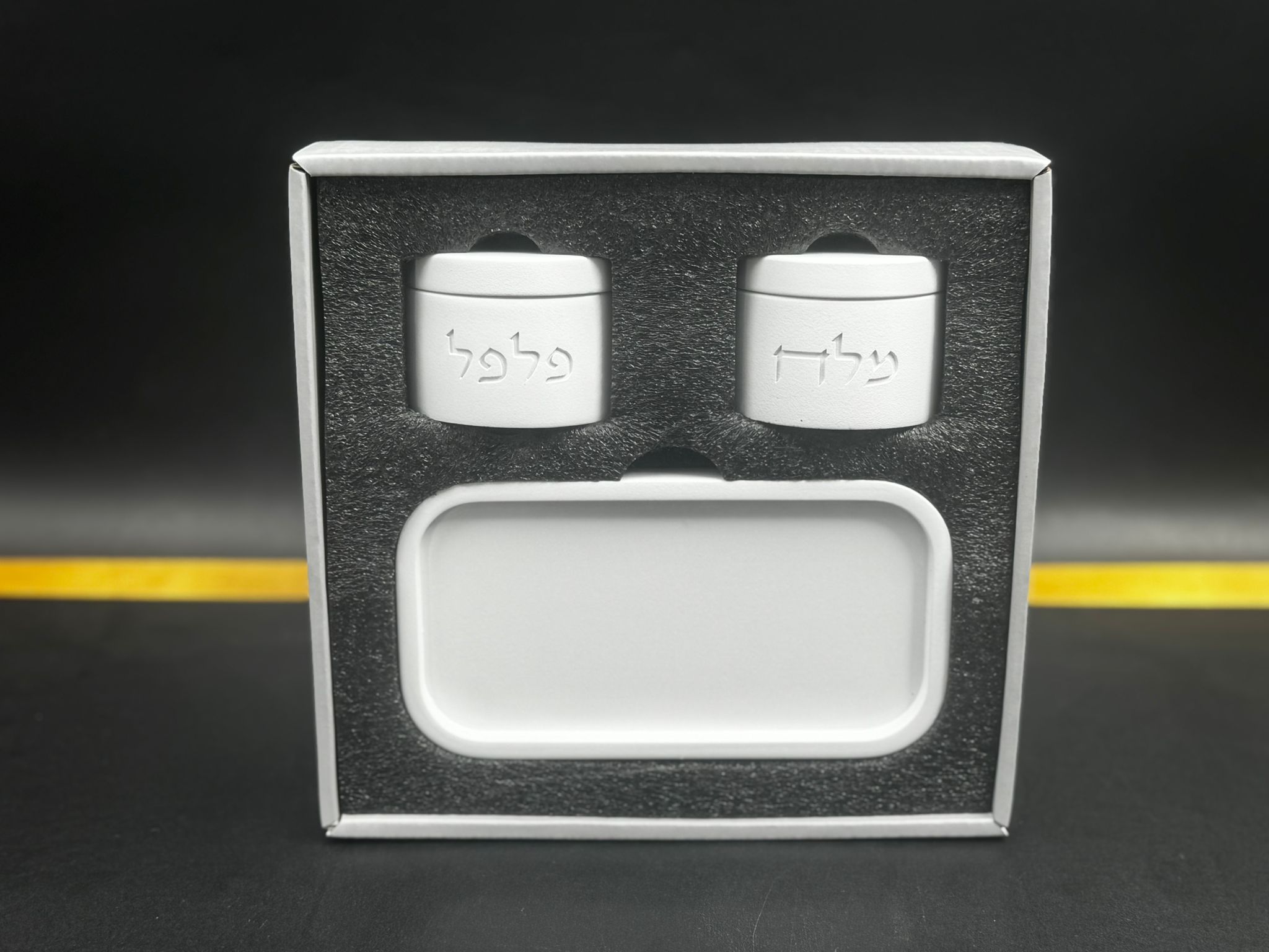 סט מלחייה ופלפל בטון לבן – תמונה 4